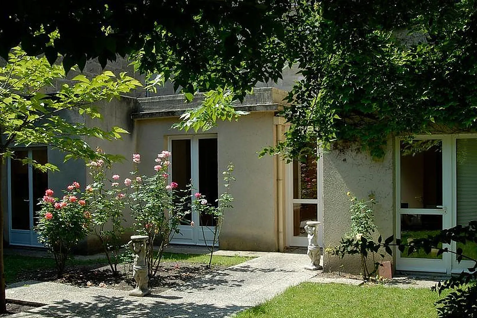 Lieux événementiels, SALLE DE REUNION - ESPACE TROIS TIERS