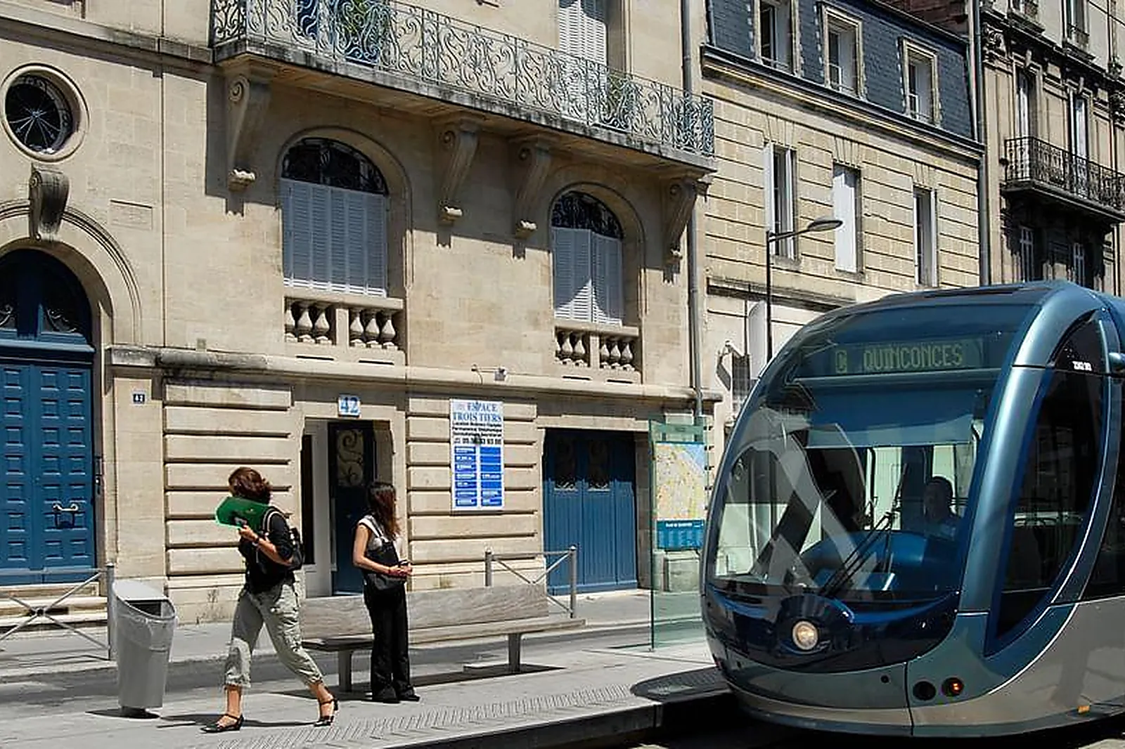 Lieux événementiels, SALLE DE REUNION - ESPACE TROIS TIERS