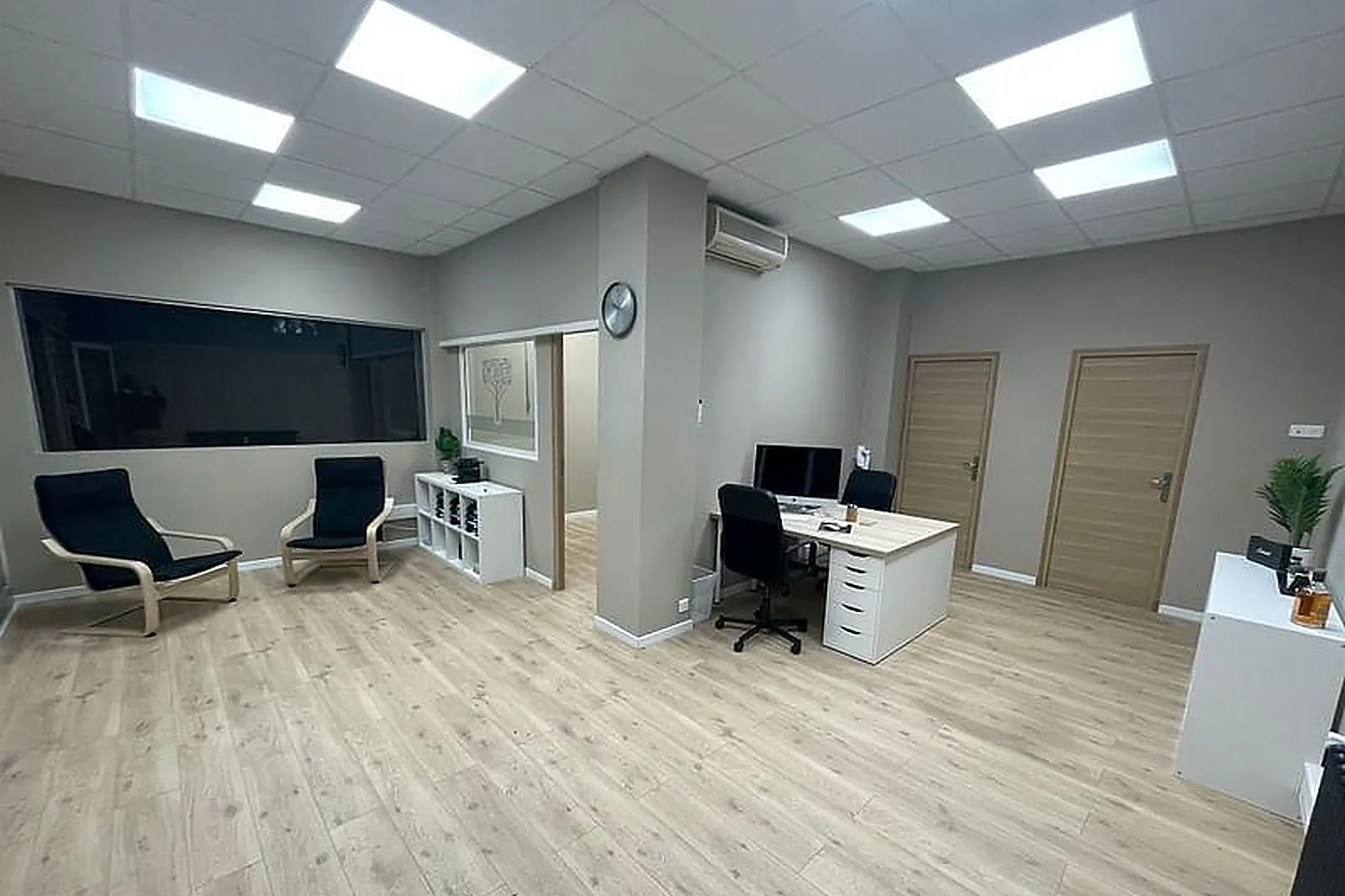 Lieux événementiels, SALLE DE RÉUNION/CO-WORKING