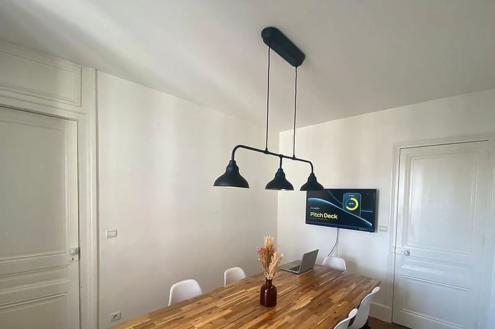 Lieux événementiels, SALLE DE RÉUNION 8PERS - PLACE BELLECOUR