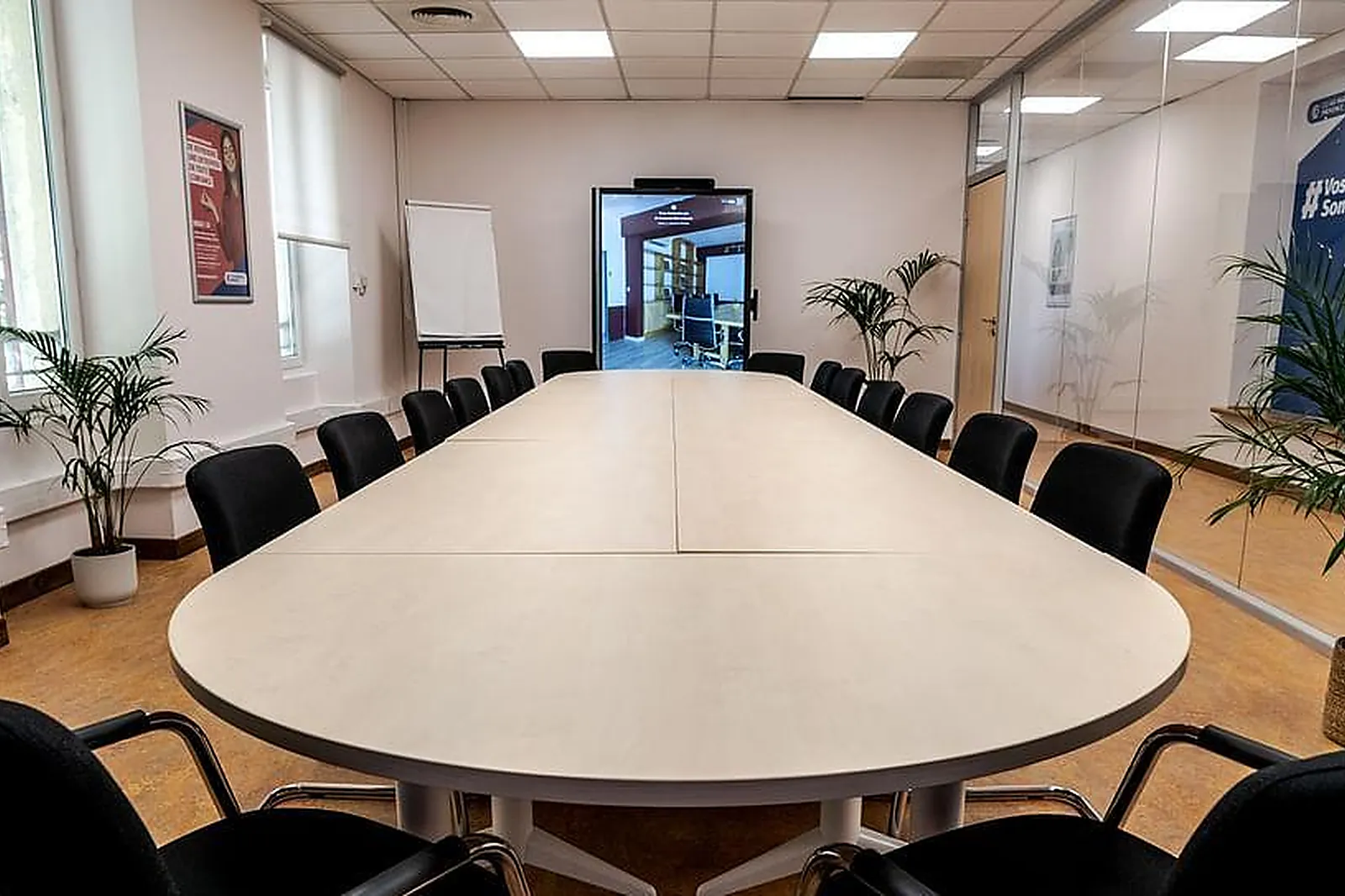 Lieux événementiels, SALLE DE RÉUNION NOSTRADAMUS