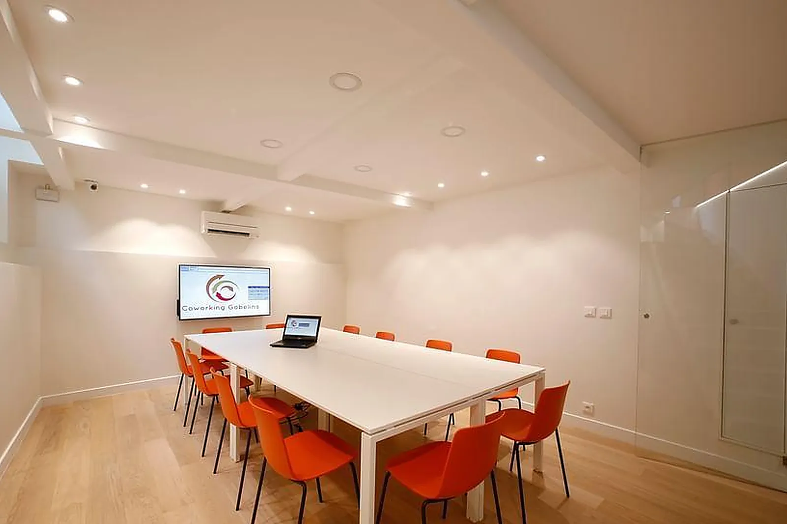 Lieux événementiels, SALLE DE RÉUNION PARIS 13