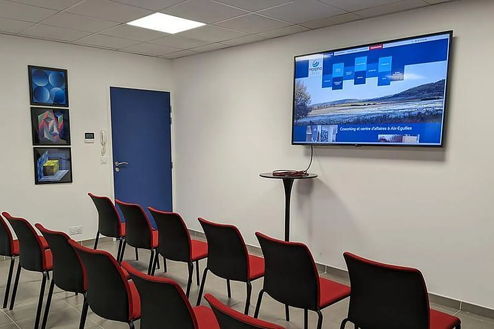 Lieux événementiels, SALLE DE RÉUNION VASARELY (20 À 35 PERS.)