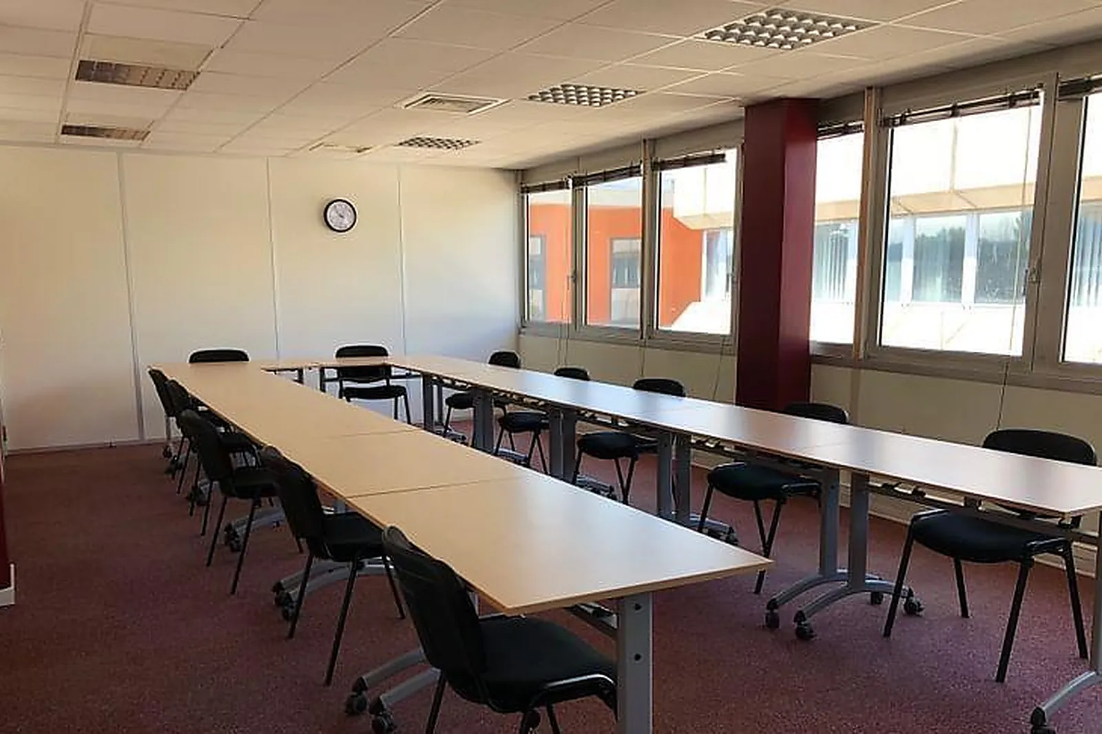 Lieux événementiels, SALLE DE RÉUNION - FORM'AQUI