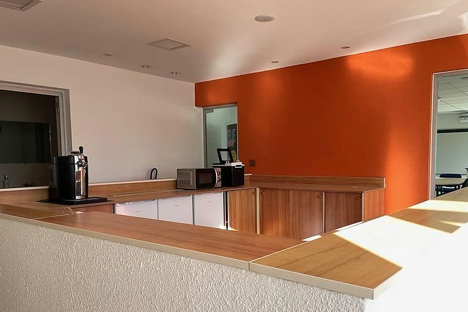 Lieux événementiels, SALLE DE RÉUNION - MAFAGU