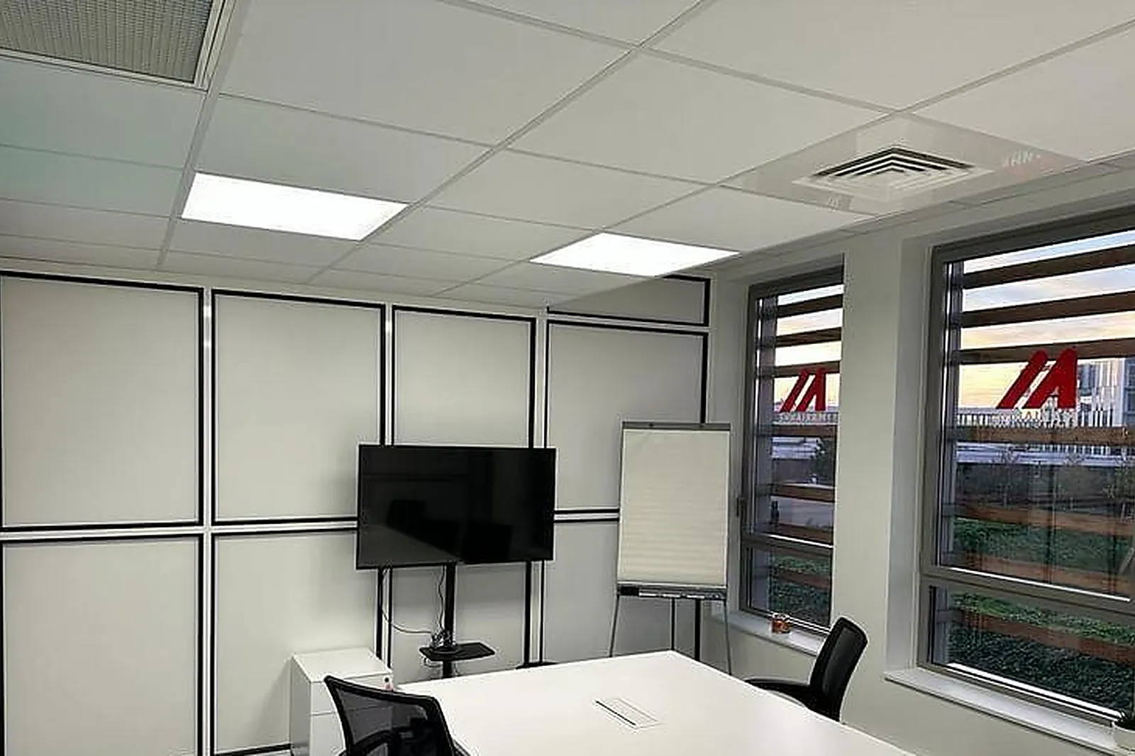 Lieux événementiels, SALLE DE RÉUNION DE BEZANNES OCCIDENT