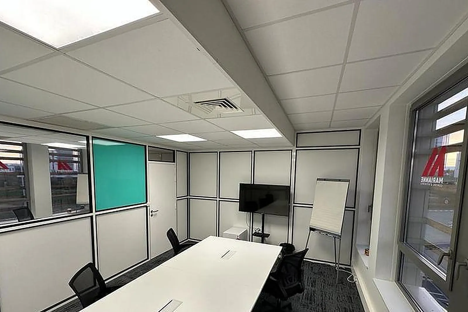 Lieux événementiels, SALLE DE RÉUNION DE BEZANNES OCCIDENT