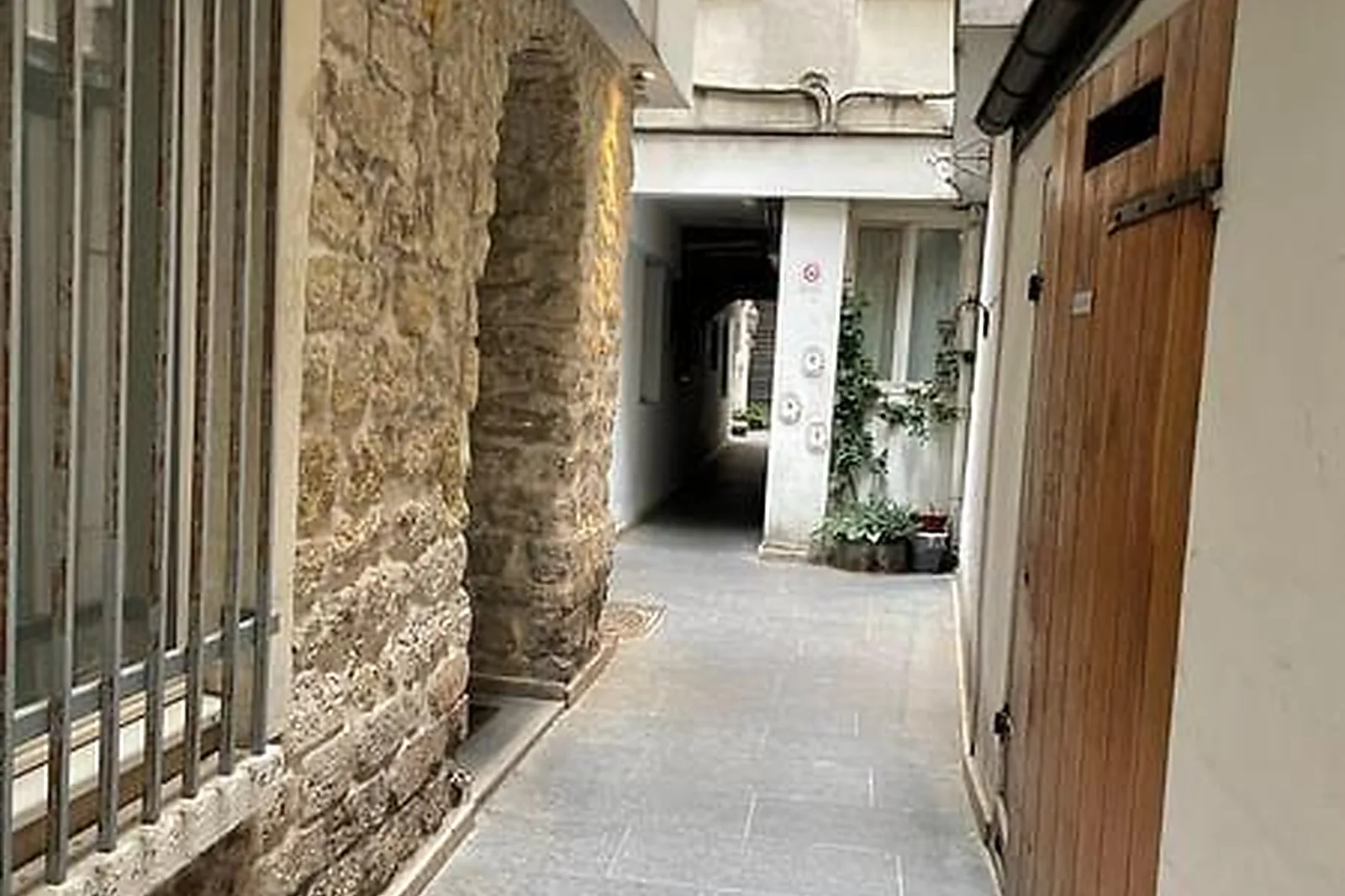 Lieux événementiels, SALLE DE RÉUNION ET DE FORMATION EN PLEIN CŒUR DE PARIS