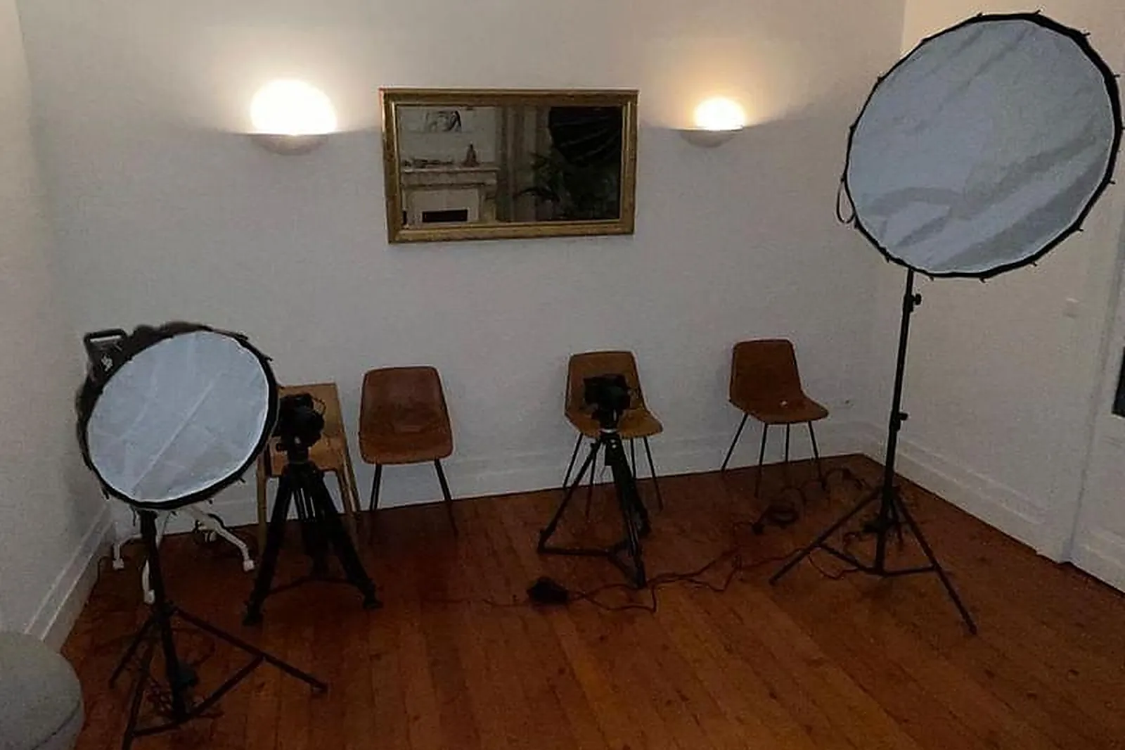 Lieux événementiels, SALLE DE RÉUNION PRIVATIVE JARDIN PUBLIC