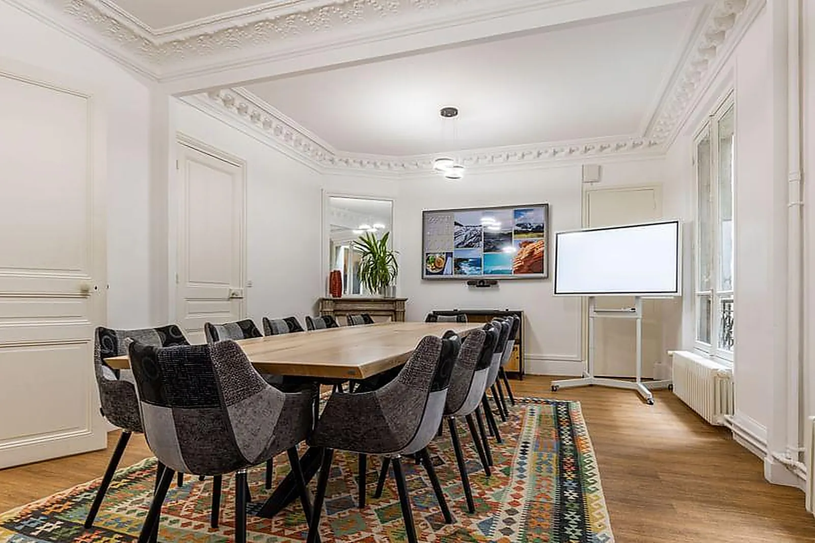 Lieux événementiels, SALLE DE RÉUNION ÉQUIPÉE GARE DE LYON