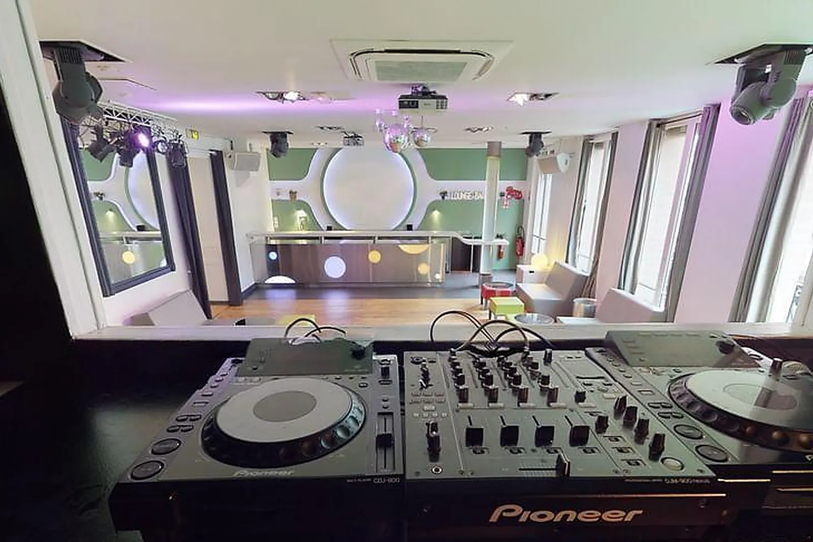 Lieux événementiels, SALON LAFAYETTE