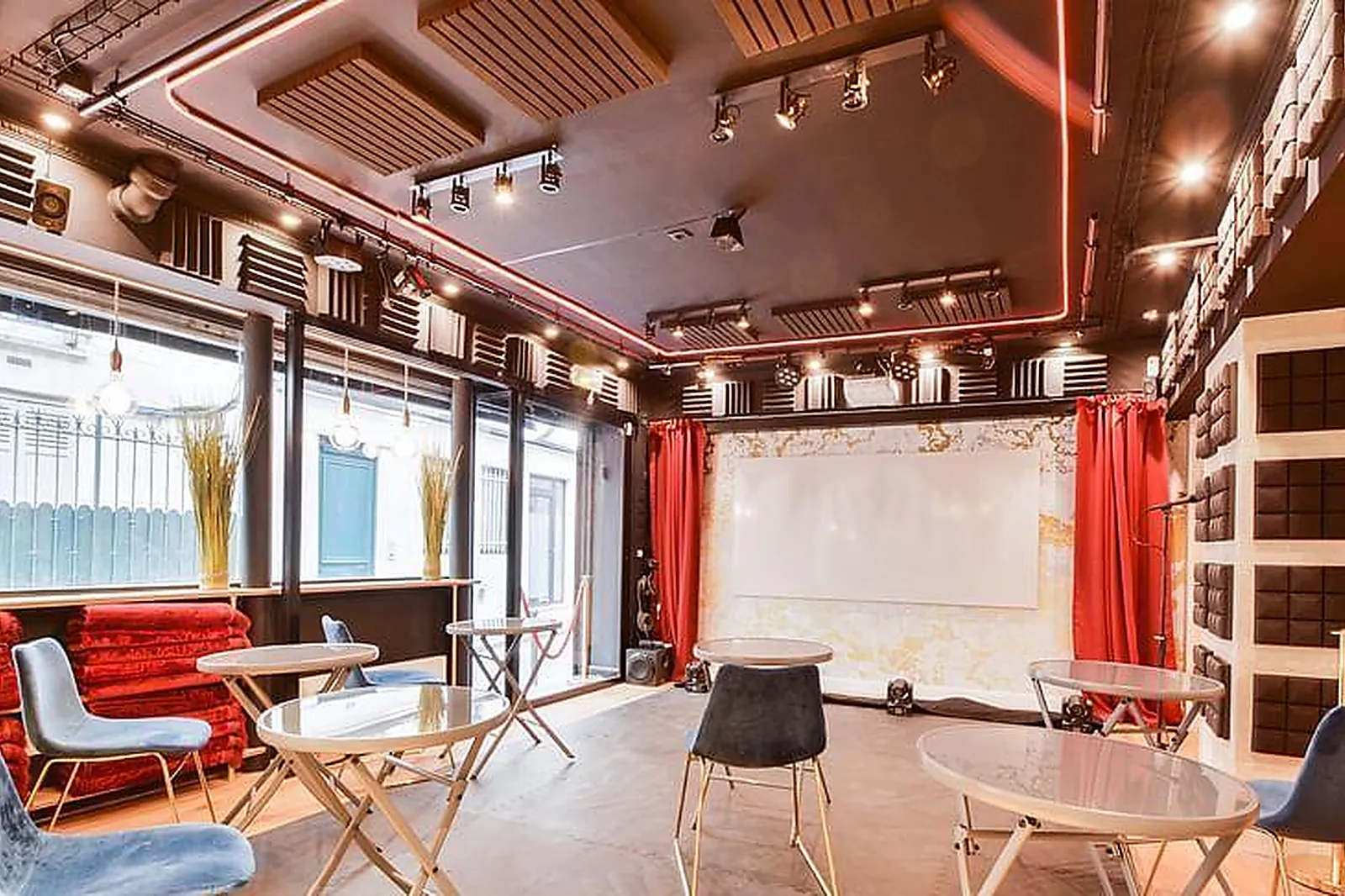 Lieux événementiels, SALON NUN