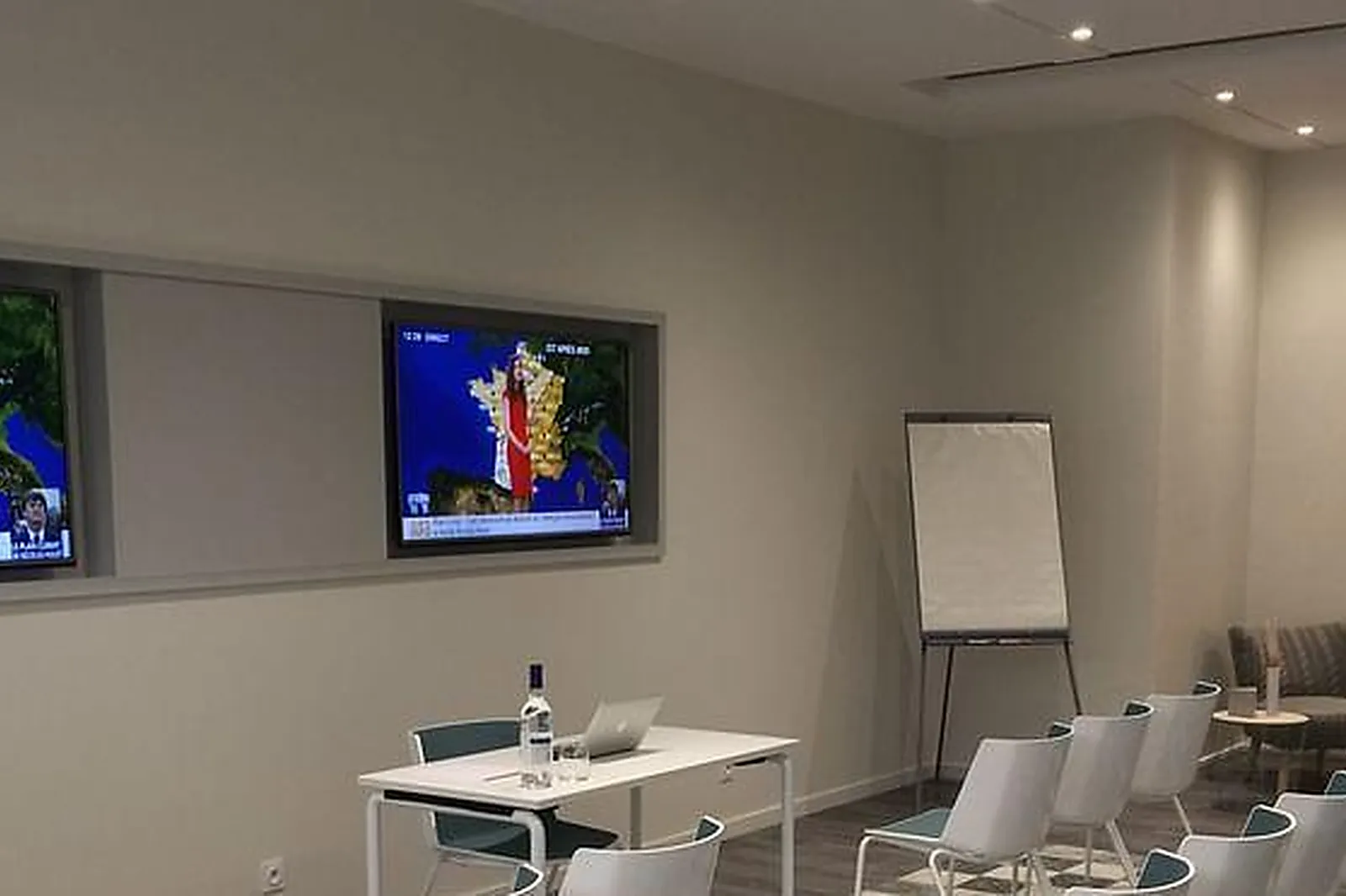 Lieux événementiels, SALON TOURNY