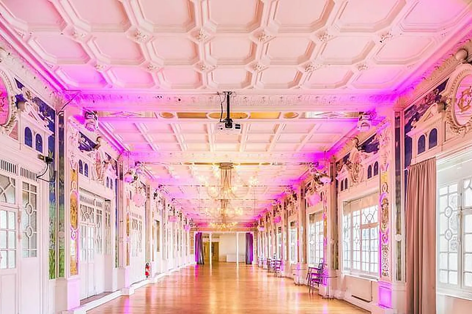 Lieux événementiels, SALON DES MIROIRS