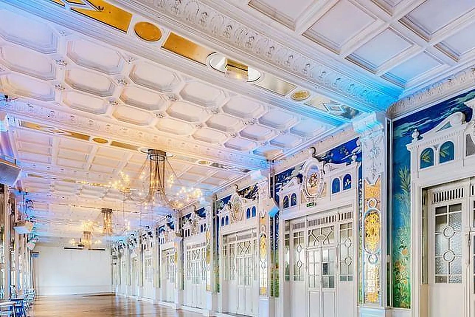 Lieux événementiels, SALON DES MIROIRS