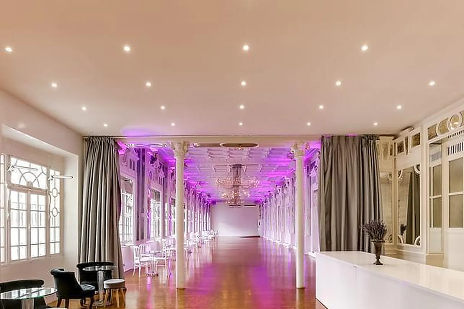 Lieux événementiels, SALON DES MIROIRS