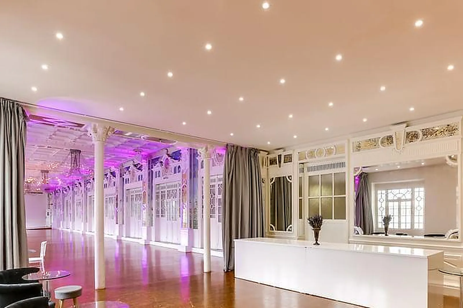 Lieux événementiels, SALON DES MIROIRS