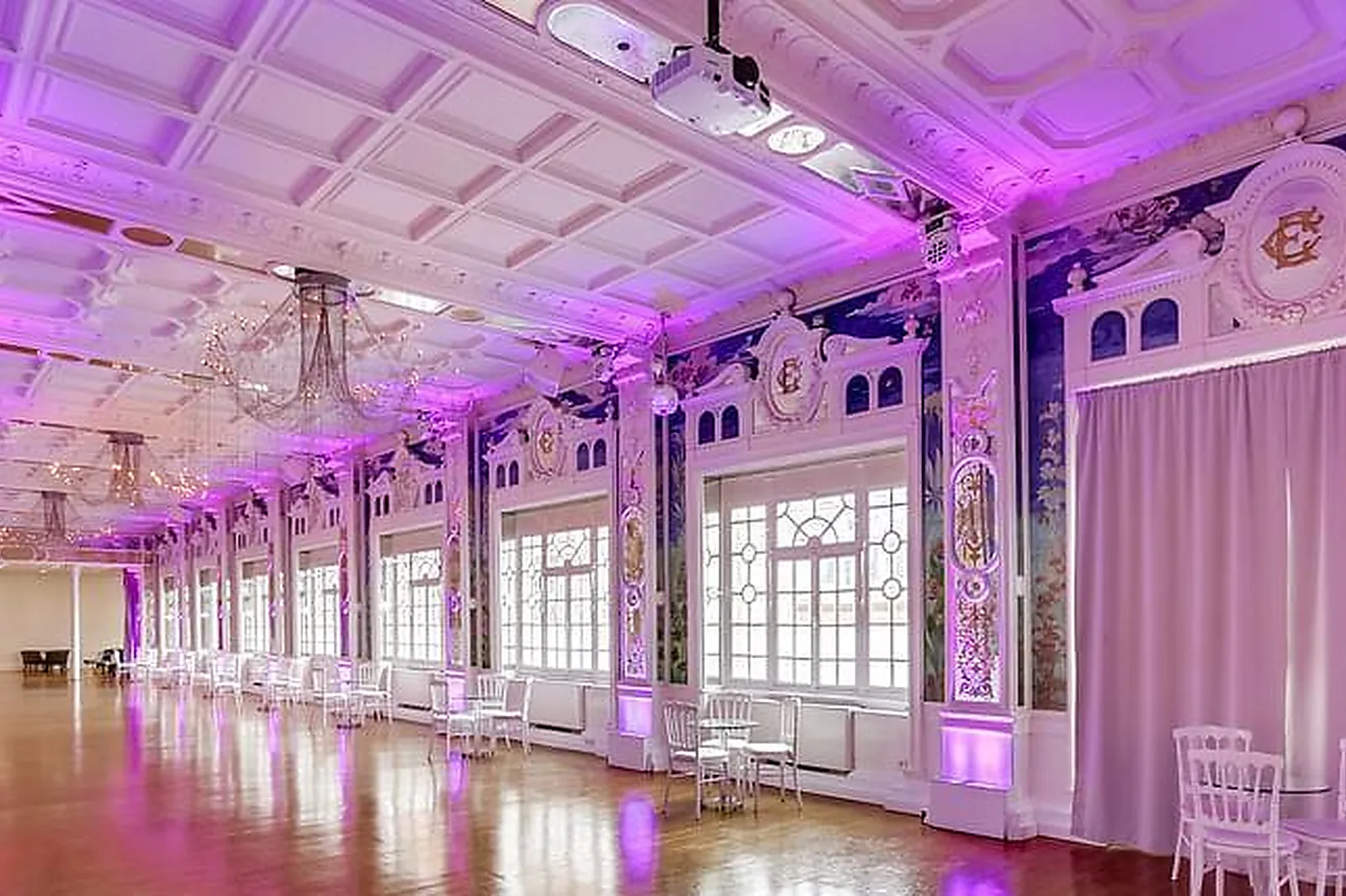 Lieux événementiels, SALON DES MIROIRS