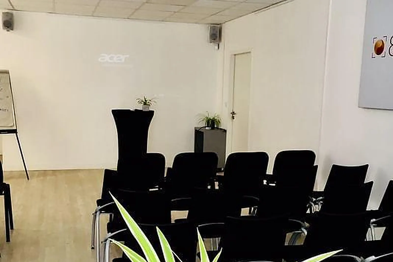 Lieux événementiels, SALONS 8ÈME SENS - ANGERS BÉCLARD