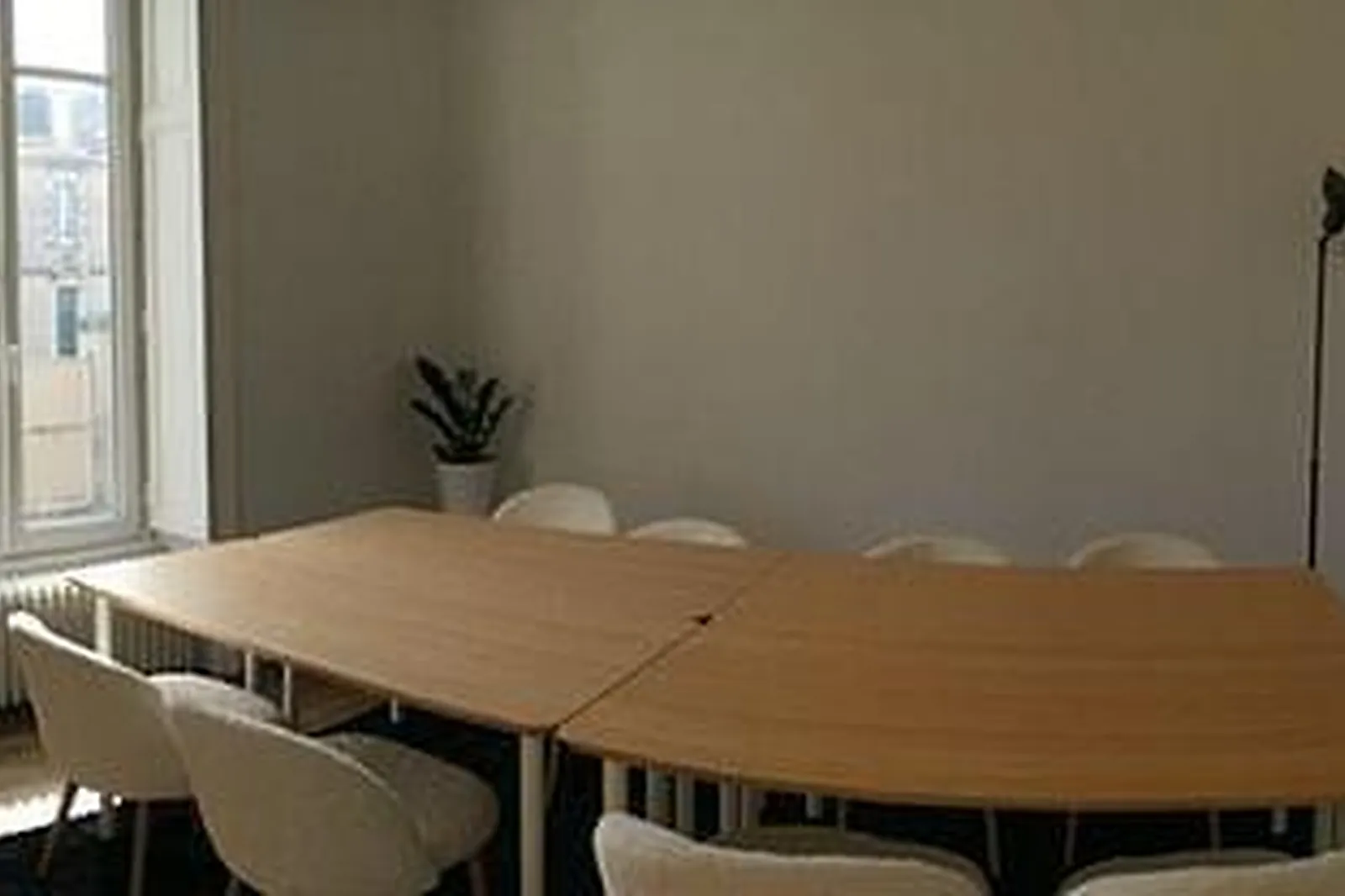 Lieux événementiels, SALONS 8ÈME SENS - REZE