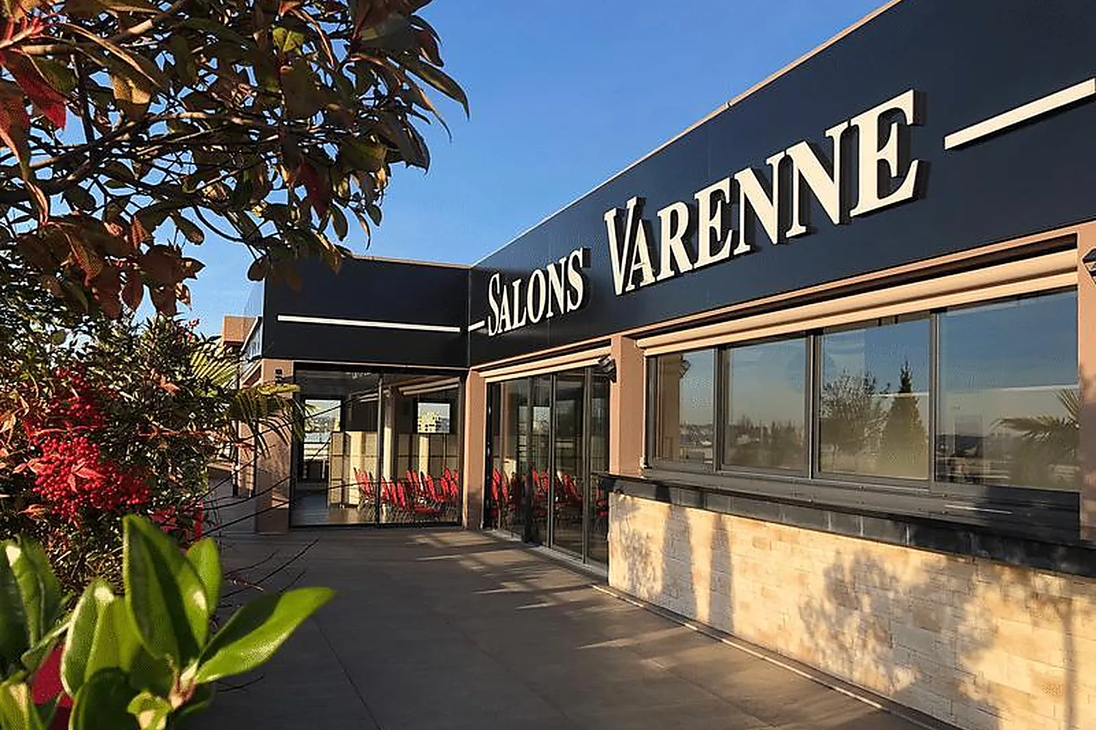 Lieux événementiels, SALONS VARENNE