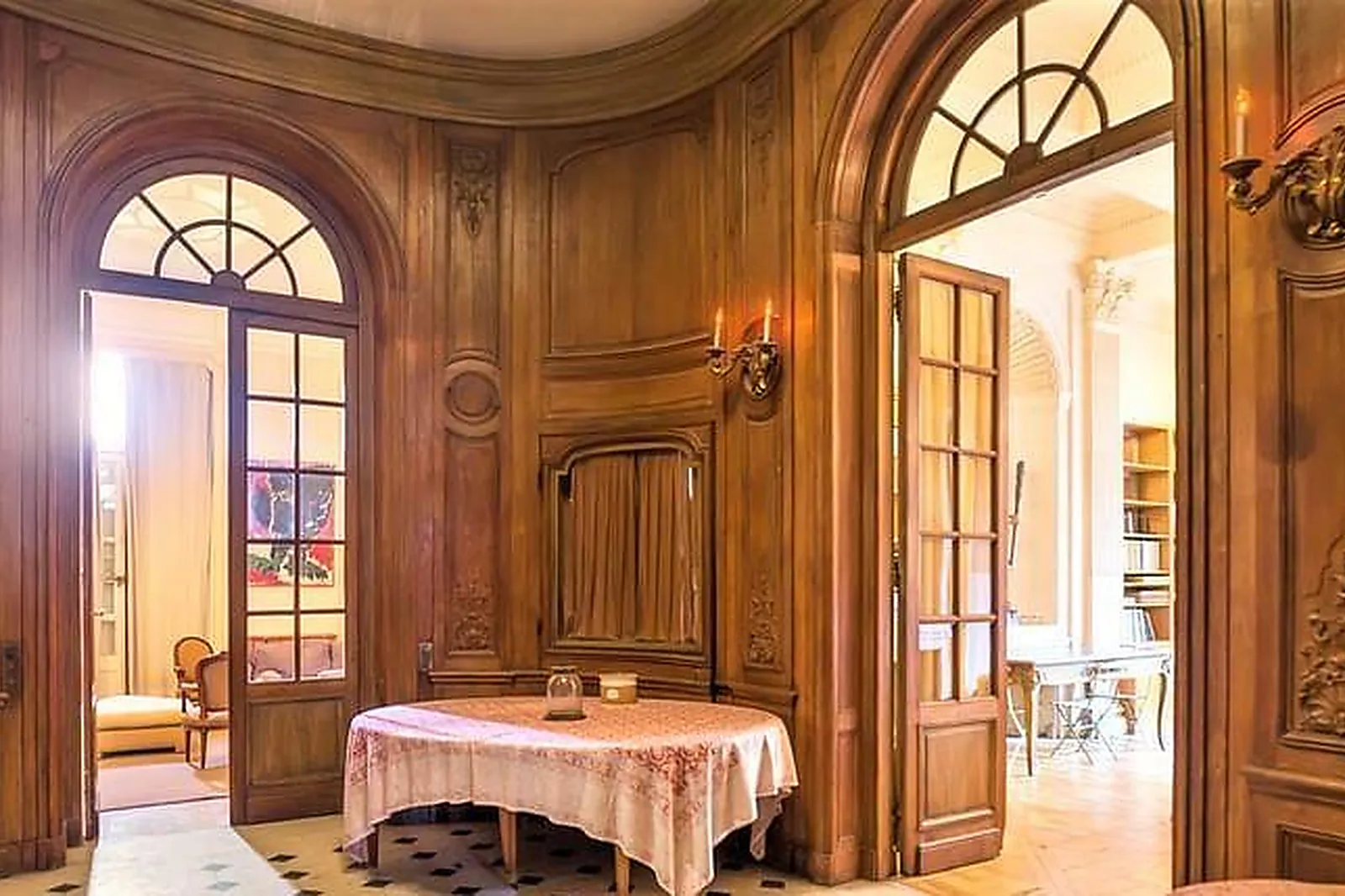 Lieux événementiels, SALONS DU CHAMP DE MARS