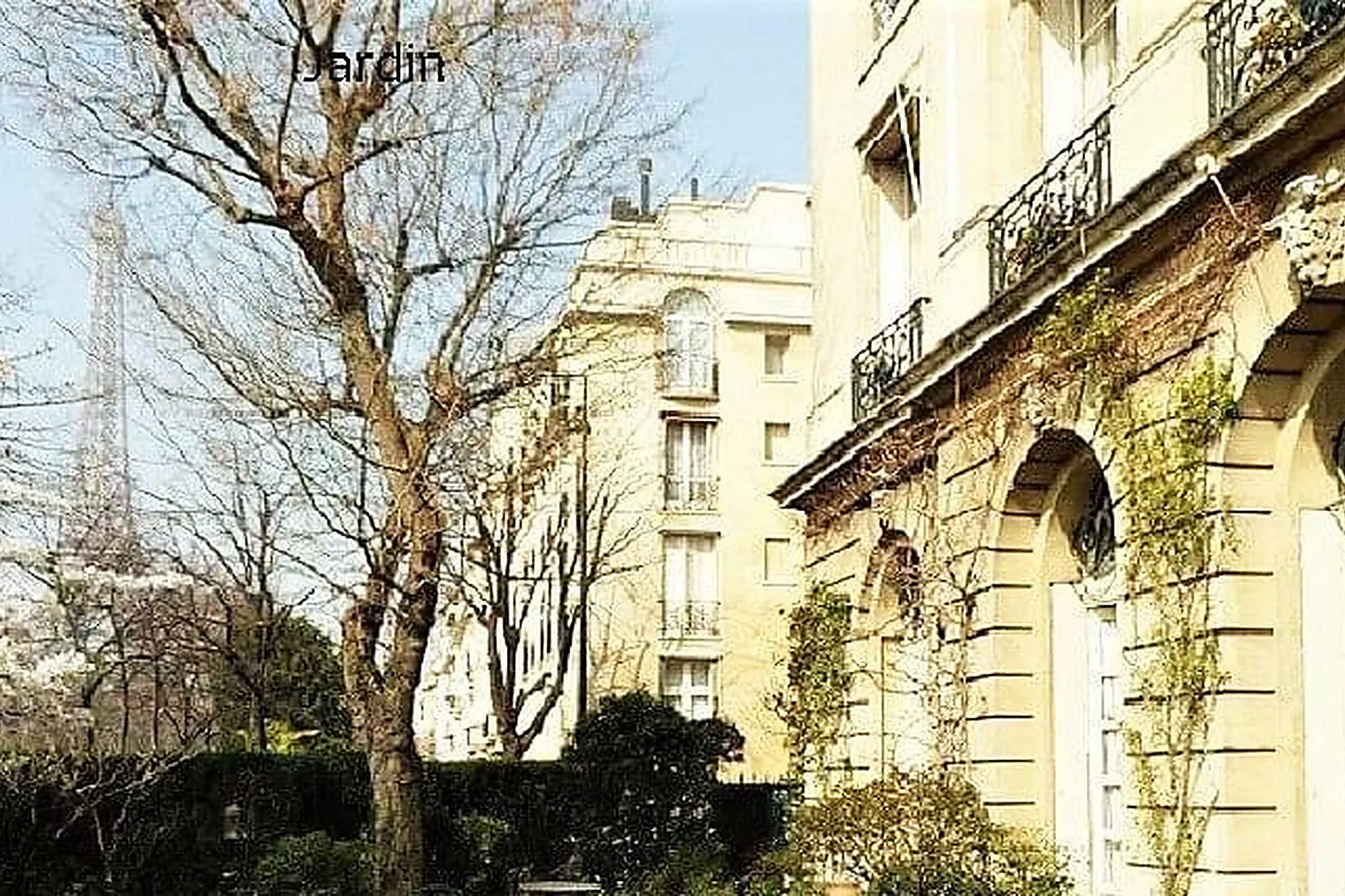 Lieux événementiels, SALONS DU CHAMP DE MARS