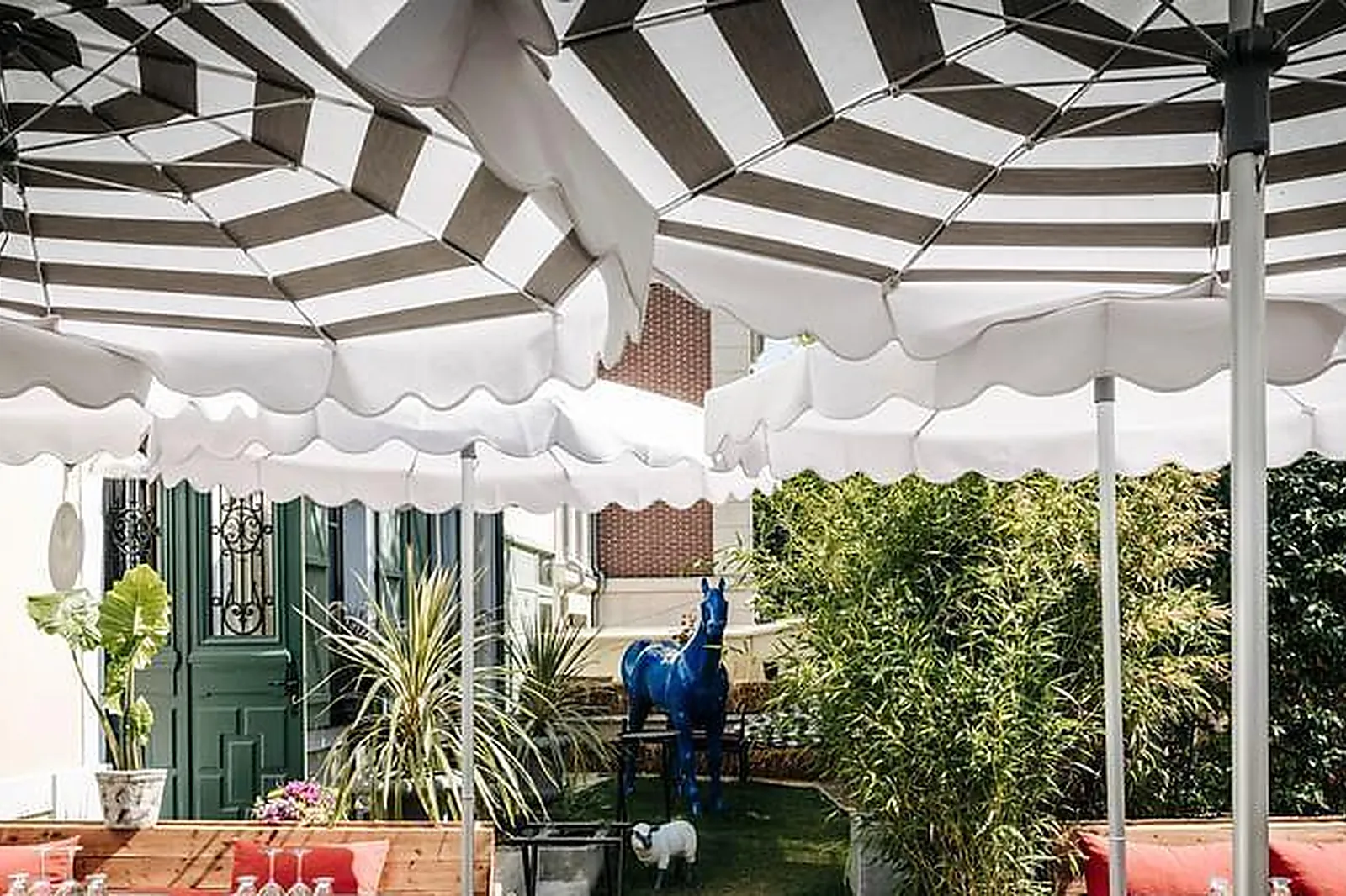 Lieux événementiels, SAPRISTI