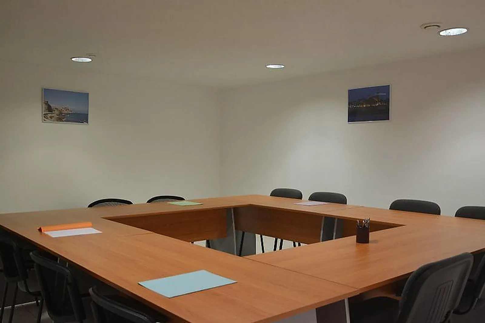 Lieux événementiels, SELFBURO