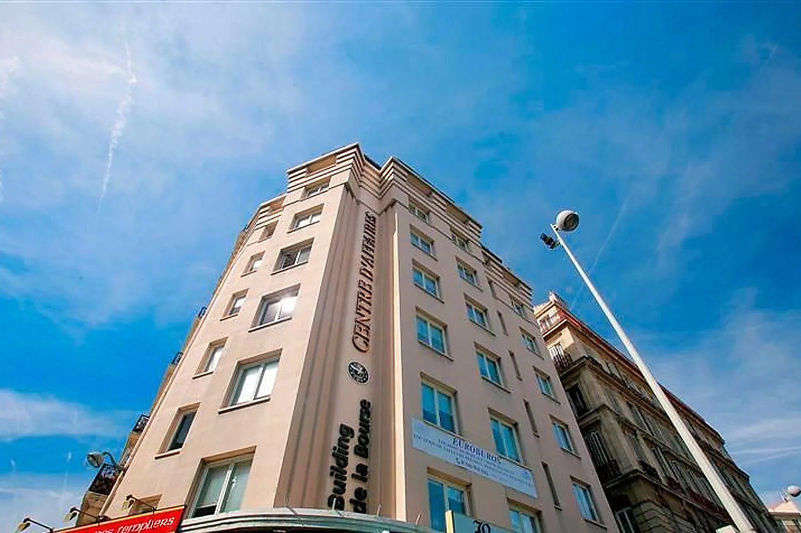 Lieux événementiels, SERVICES AUX BUREAUX