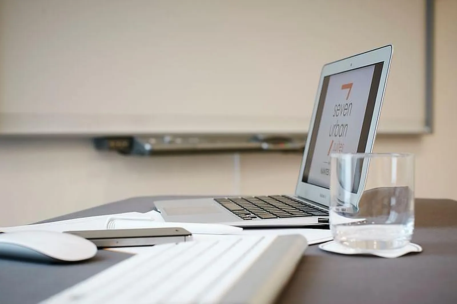 Lieux événementiels, SEVEN URBAN SUITES NANTES CENTRE****