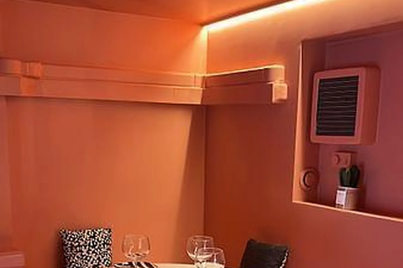 Lieux événementiels, SHAKE SMITH