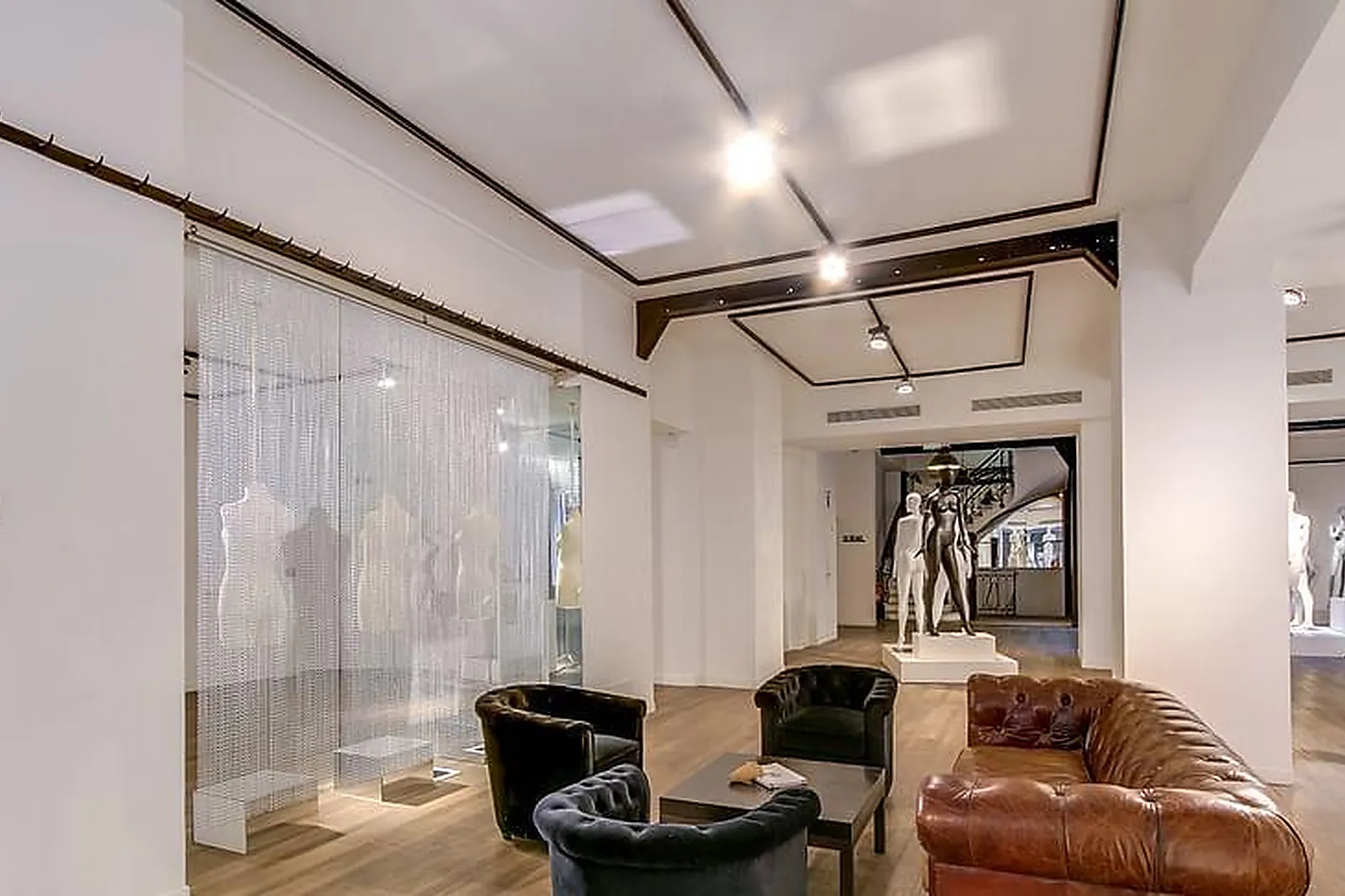 Lieux événementiels, SHOWROOM 01