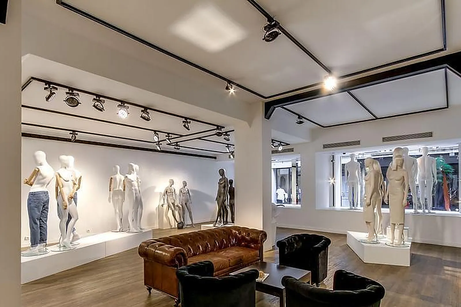 Lieux événementiels, SHOWROOM 01