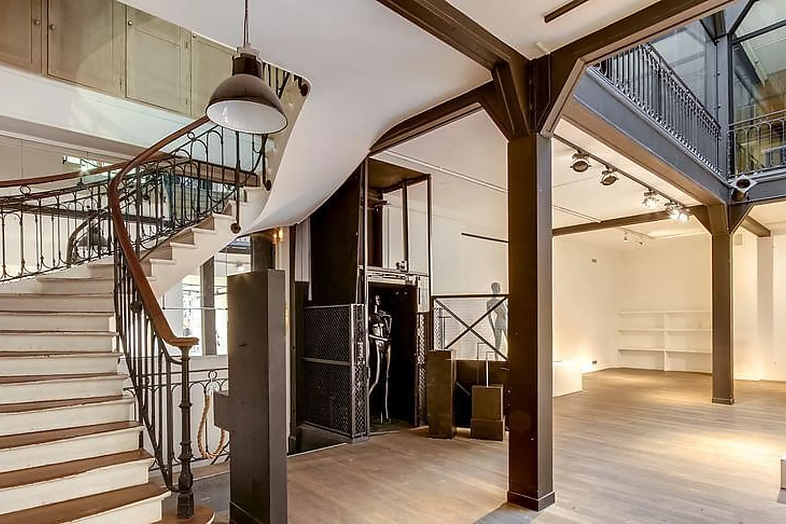 Lieux événementiels, SHOWROOM 01