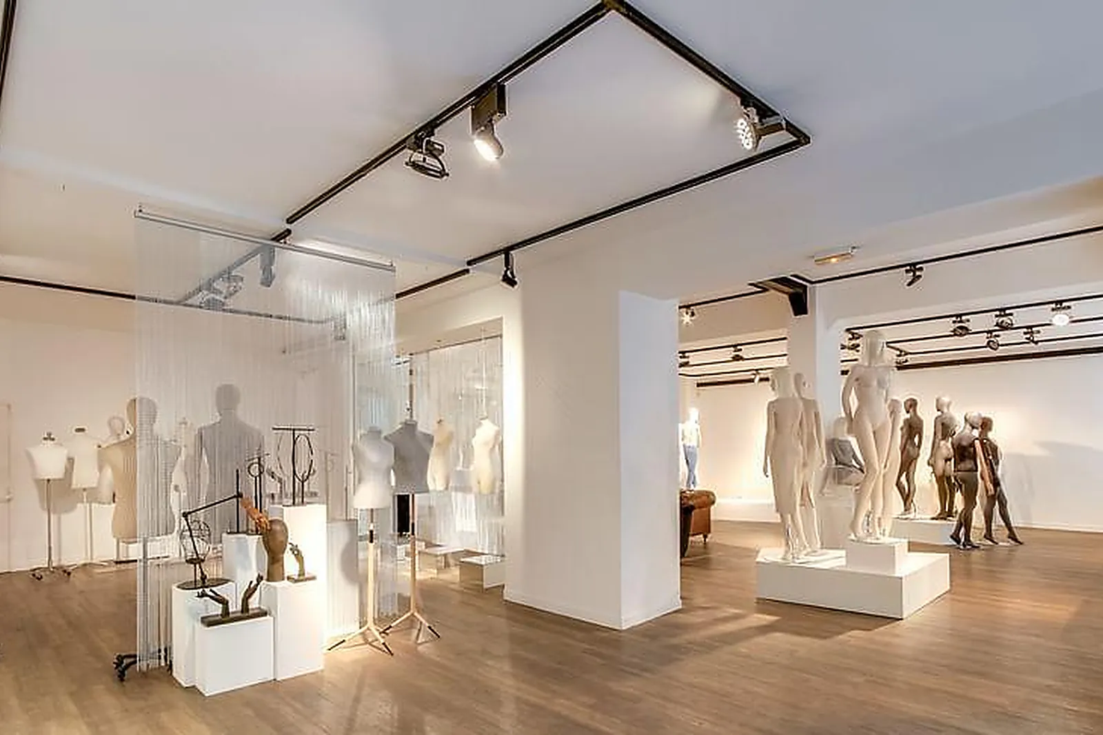 Lieux événementiels, SHOWROOM 01