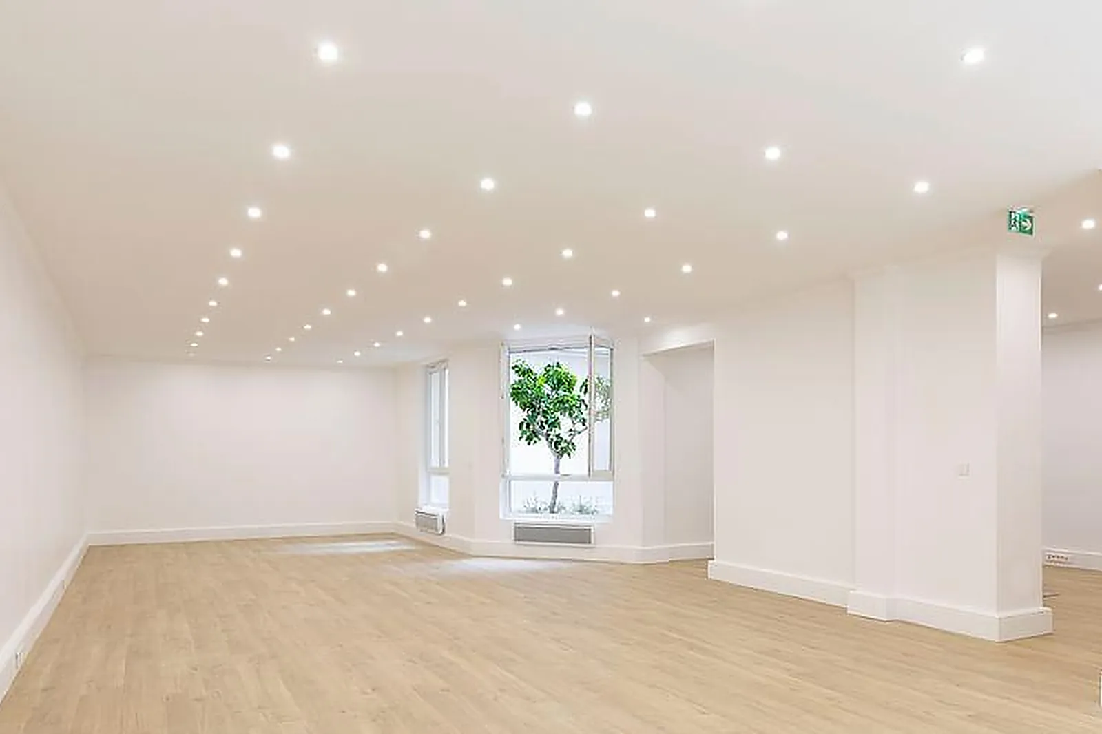 Lieux événementiels, SHOWROOM MR12