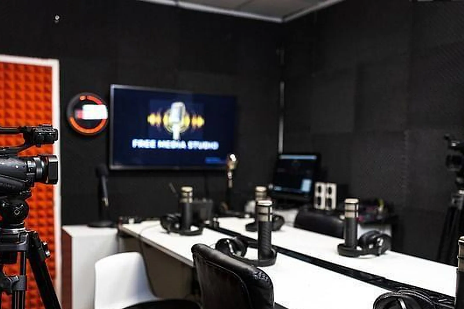 Lieux événementiels, SHOWROOM PARIS / SAINT DENIS