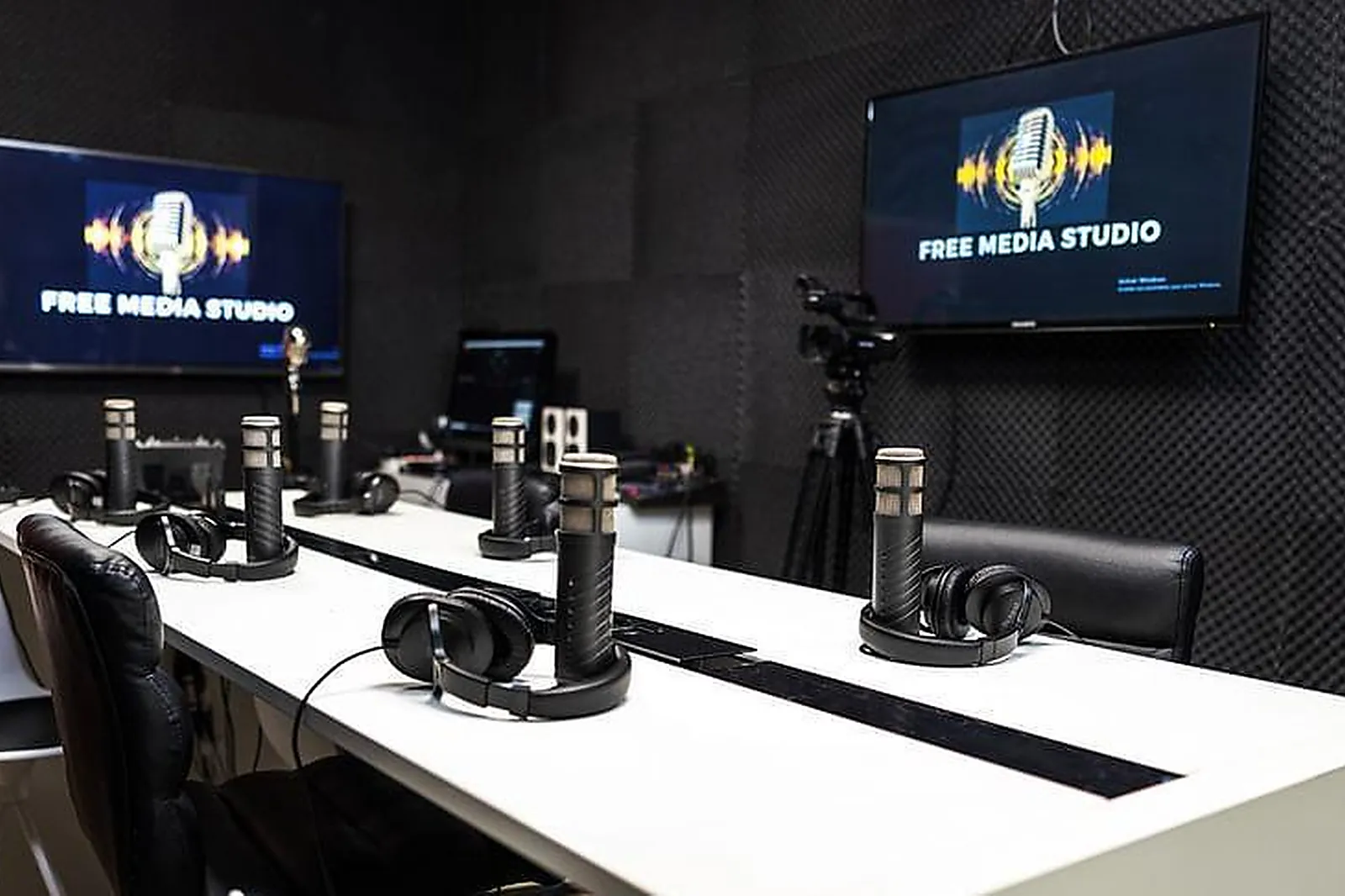 Lieux événementiels, SHOWROOM PARIS / SAINT DENIS