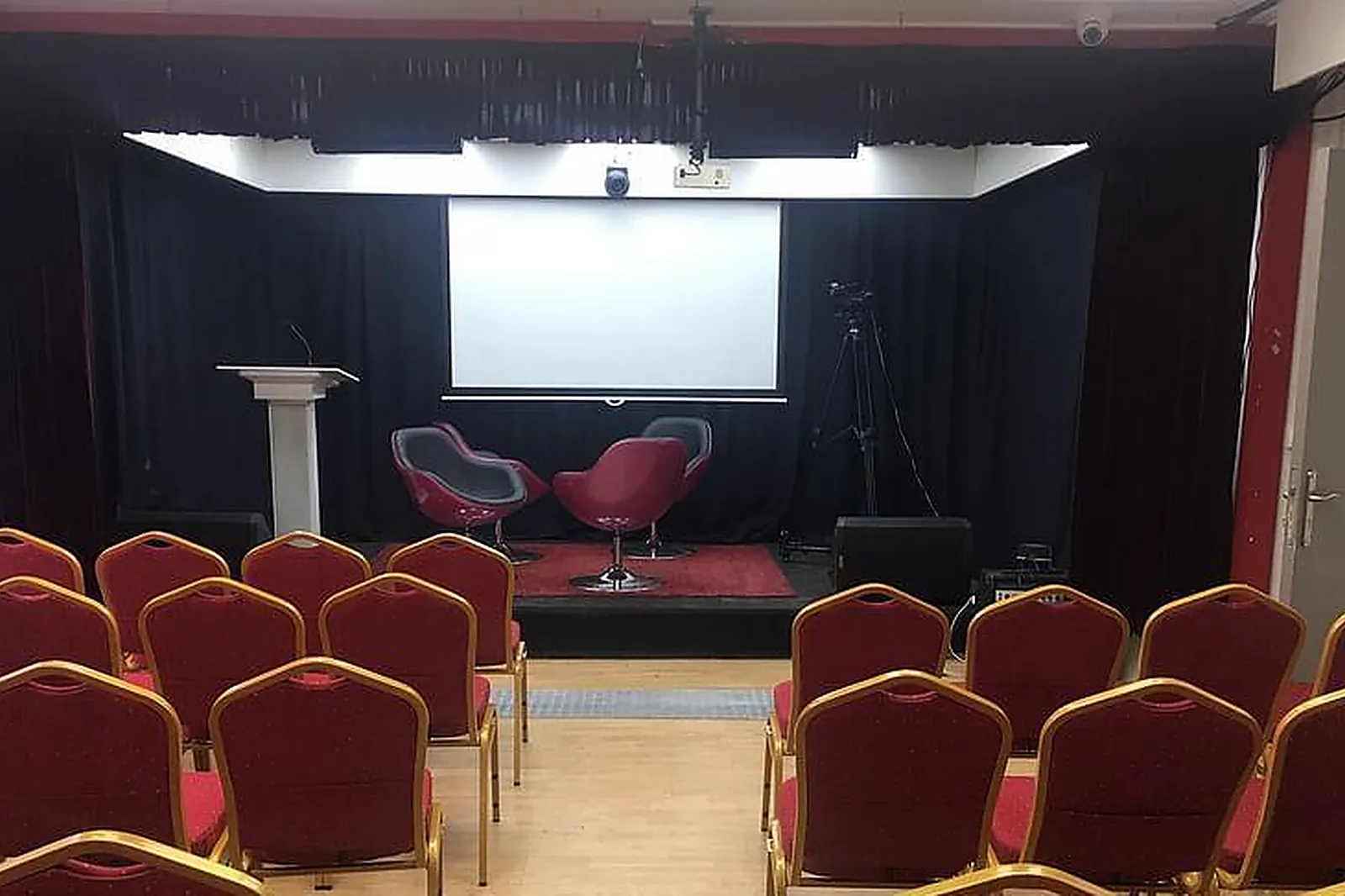 Lieux événementiels, SHOWROOM PARIS / SAINT DENIS