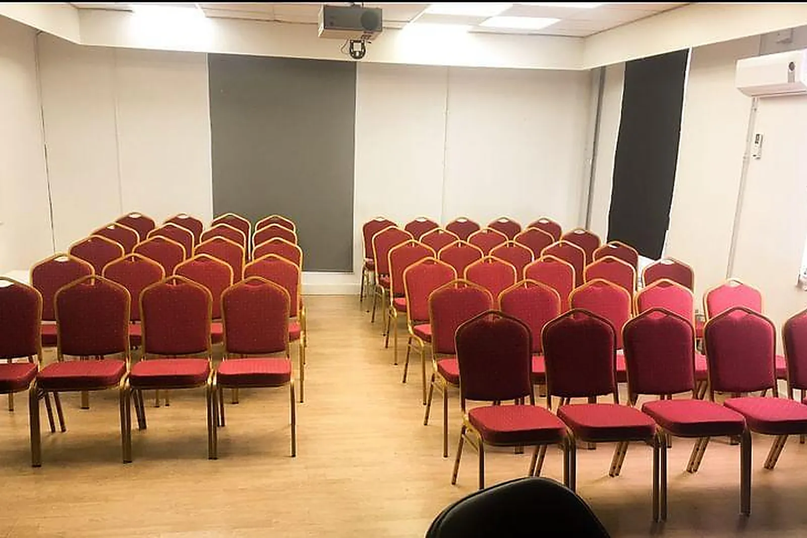 Lieux événementiels, SHOWROOM PARIS / SAINT DENIS