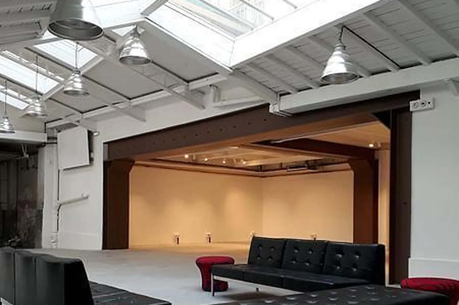 Lieux événementiels, SHOWROOM - CANAL SAINT MARTIN