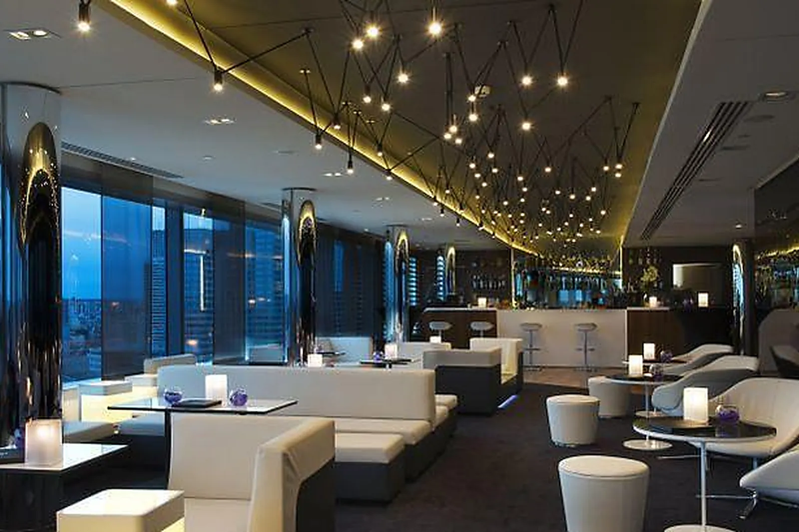 Lieux événementiels, SKYLINE PARIS LOUNGE & BAR