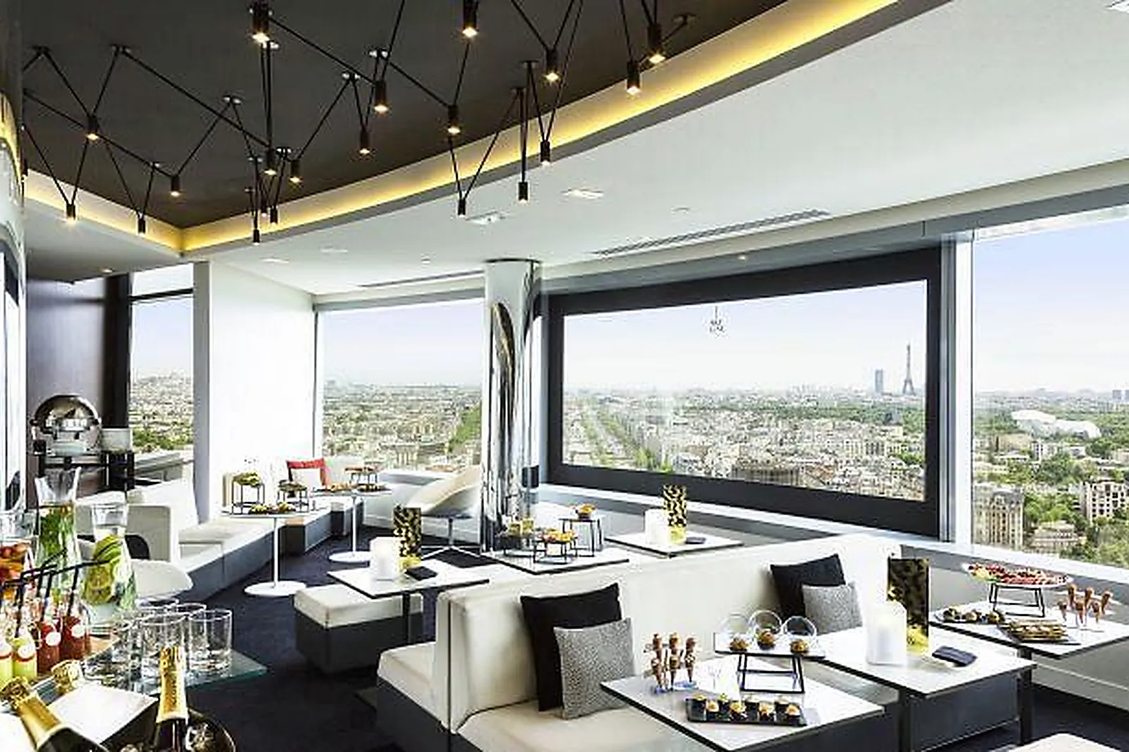 Lieux événementiels, SKYLINE PARIS LOUNGE & BAR