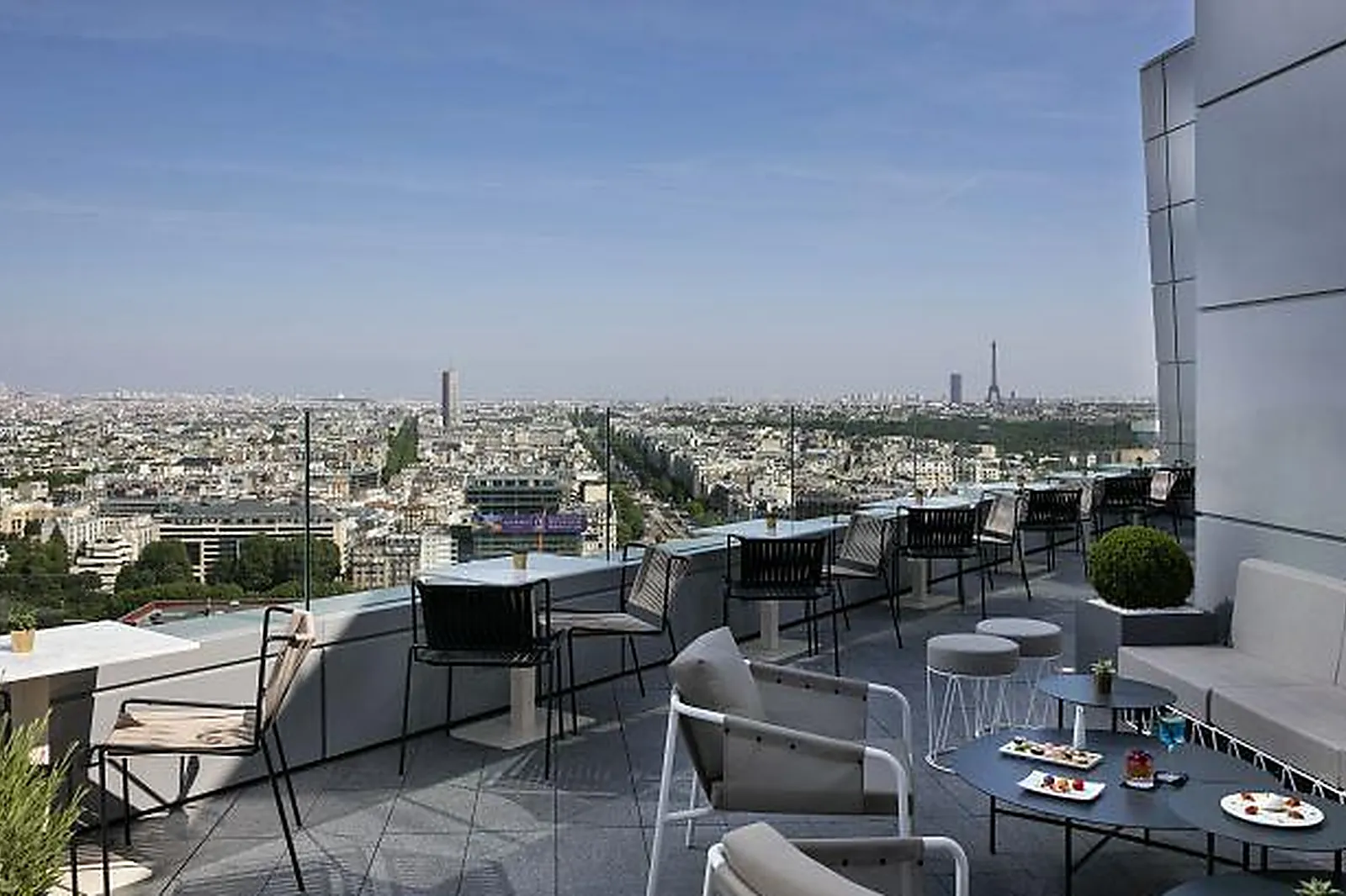 Lieux événementiels, SKYLINE PARIS LOUNGE & BAR