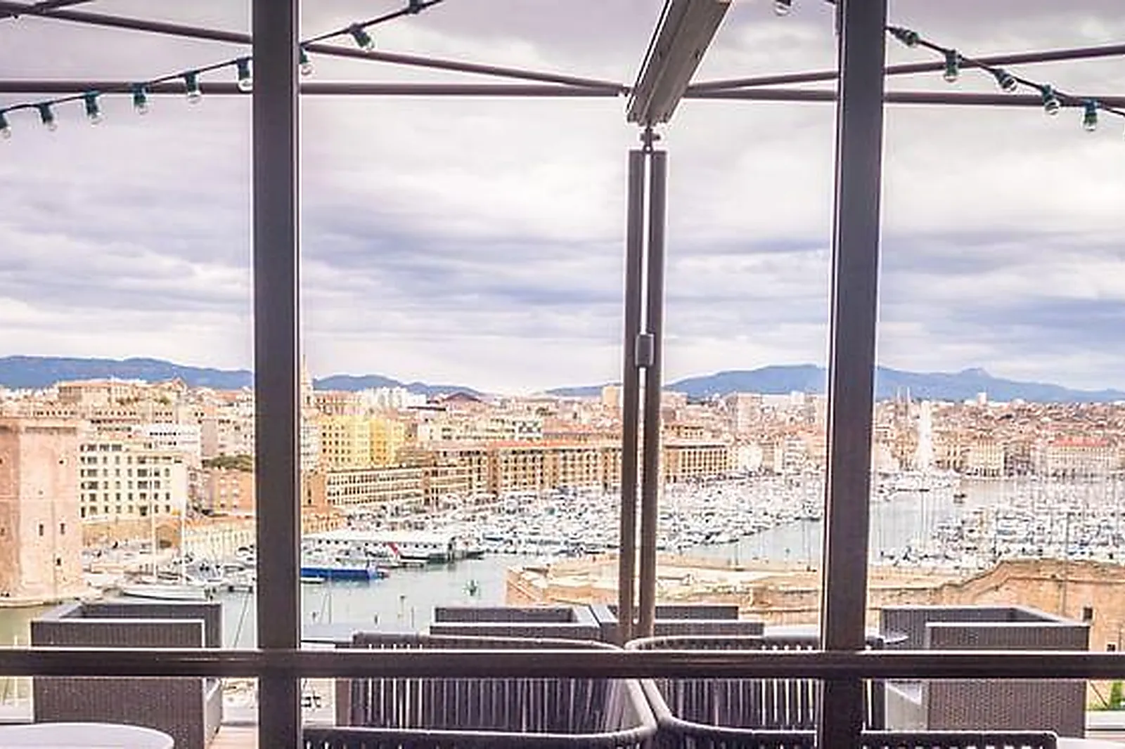 Lieux événementiels, BUREAUX AND CO - LE CALYPSO