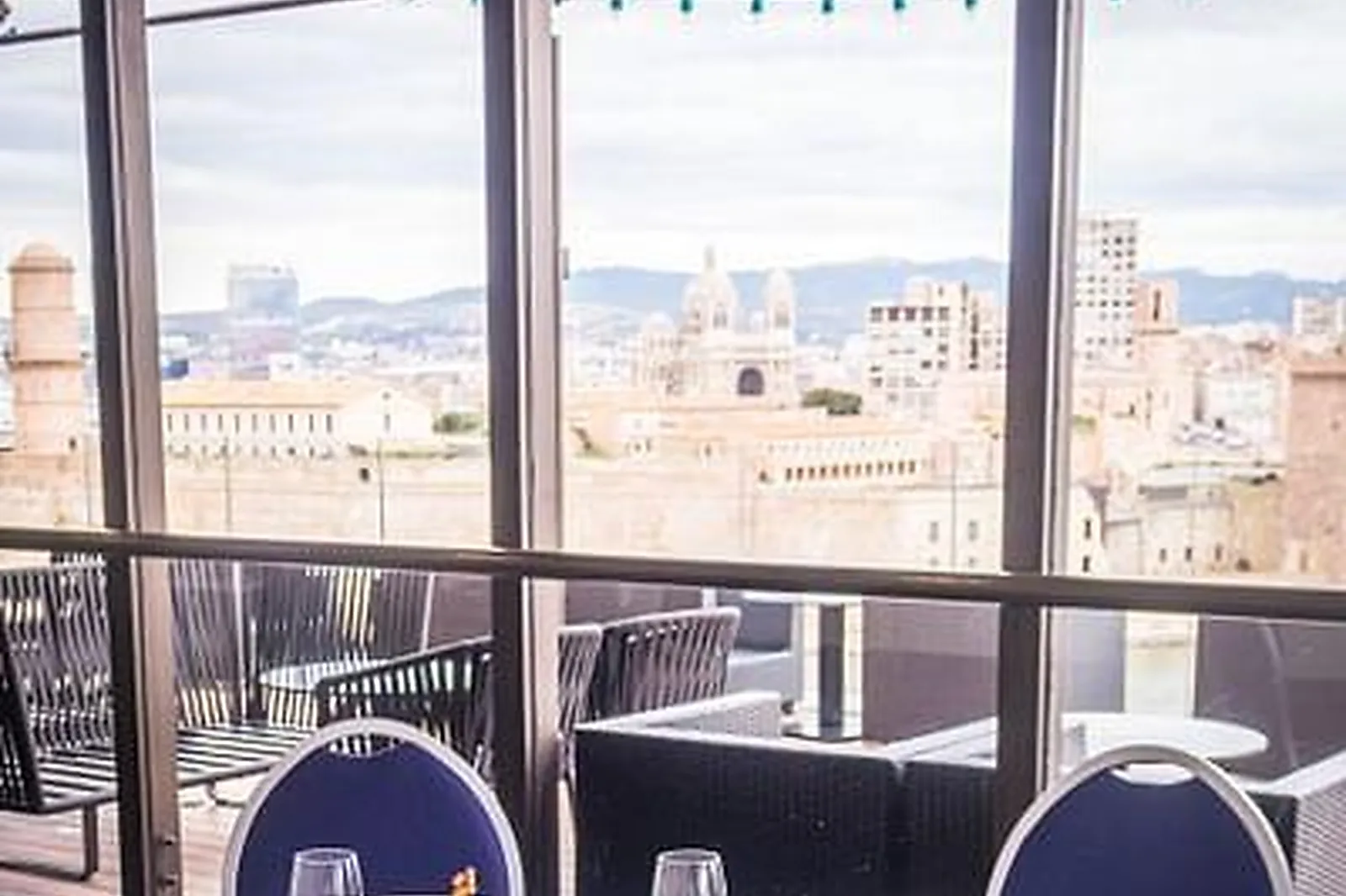 Lieux événementiels, BUREAUX AND CO - LE CALYPSO