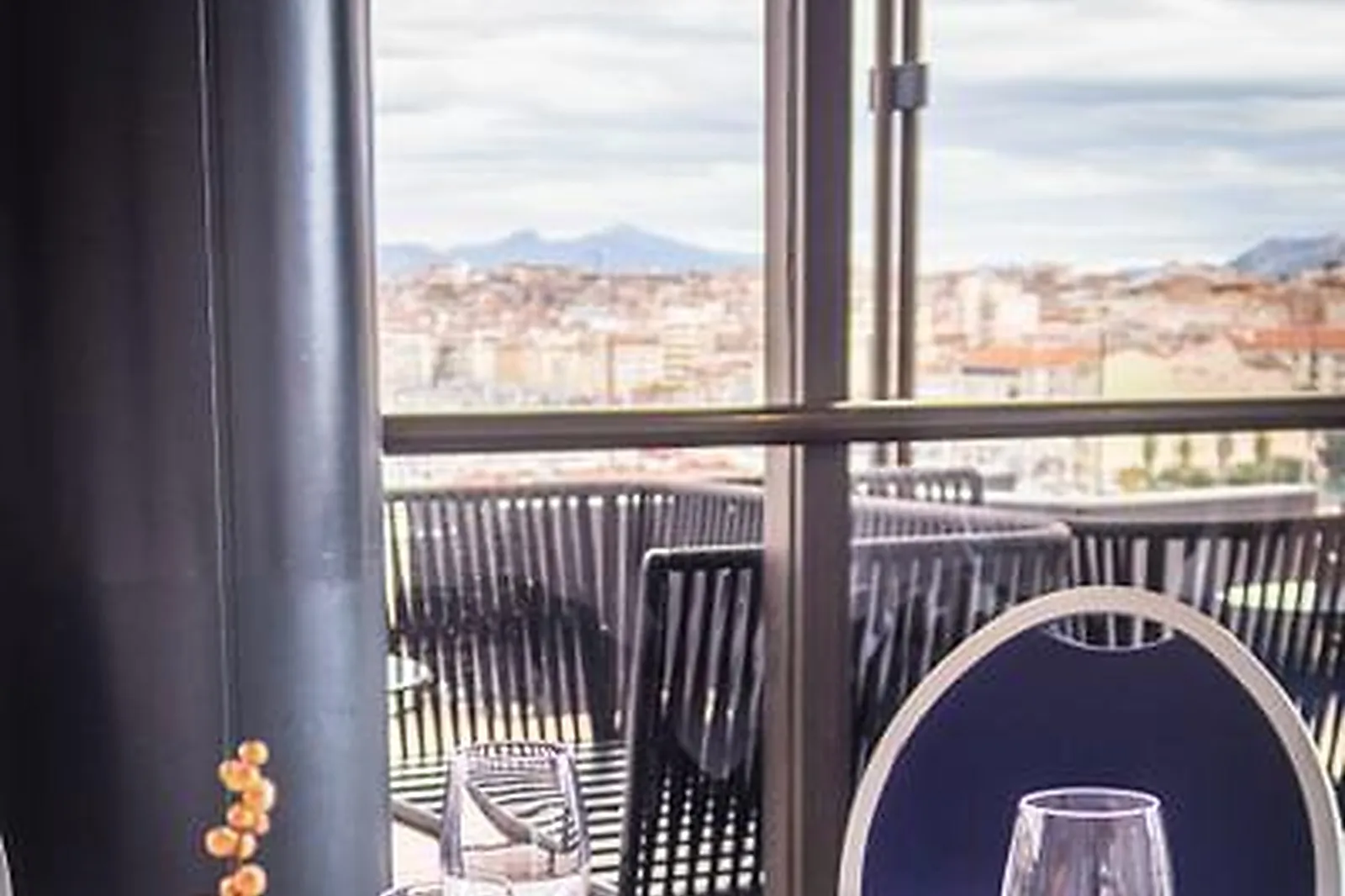 Lieux événementiels, BUREAUX AND CO - LE CALYPSO