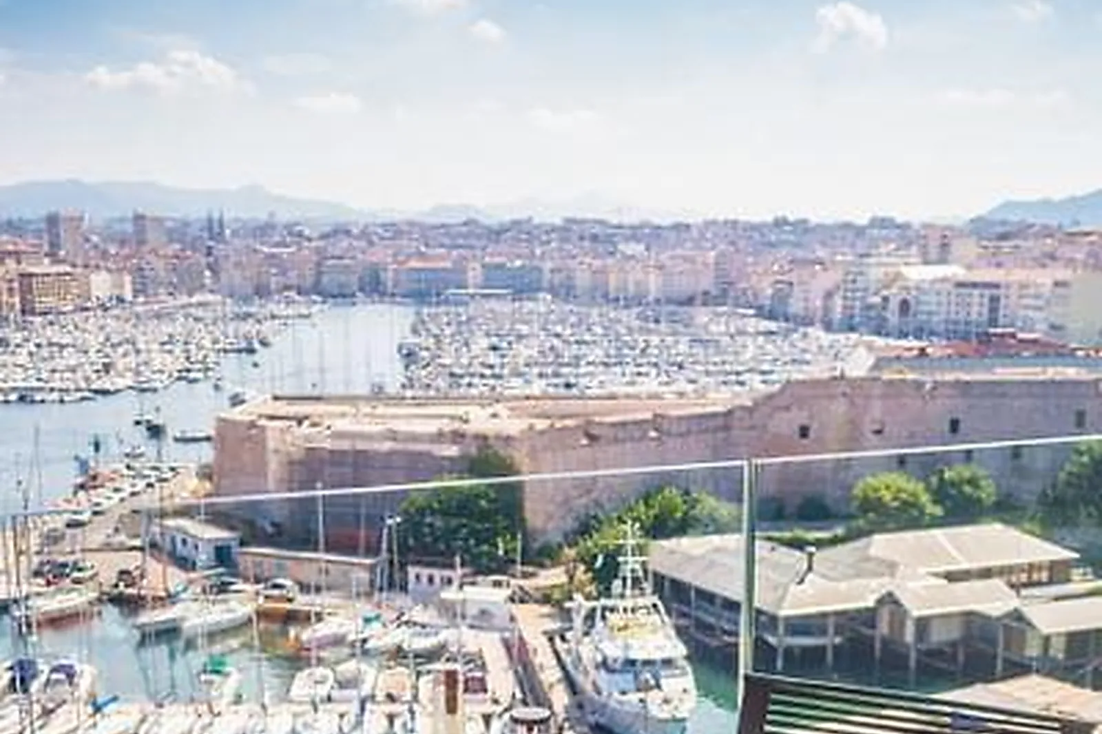 Lieux événementiels, BUREAUX AND CO - LE CALYPSO