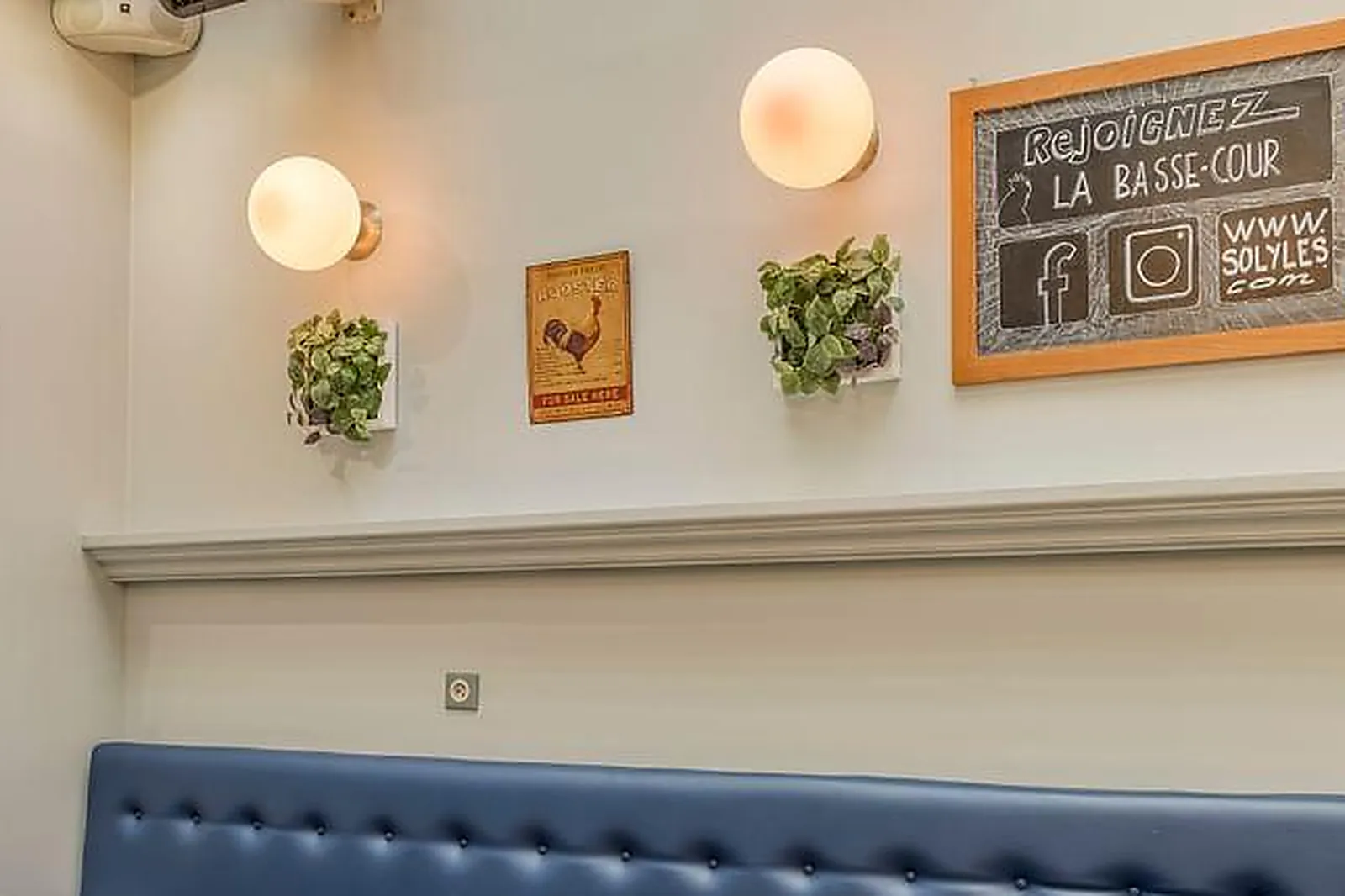 Lieux événementiels, SOLYLES***